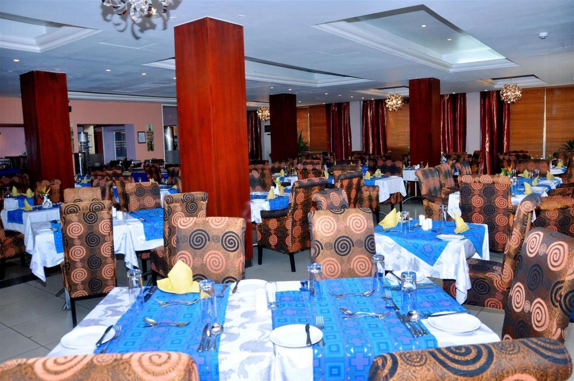 Room In Lodge - Golden Tulip Port Harcourt Hotel Exterior photo