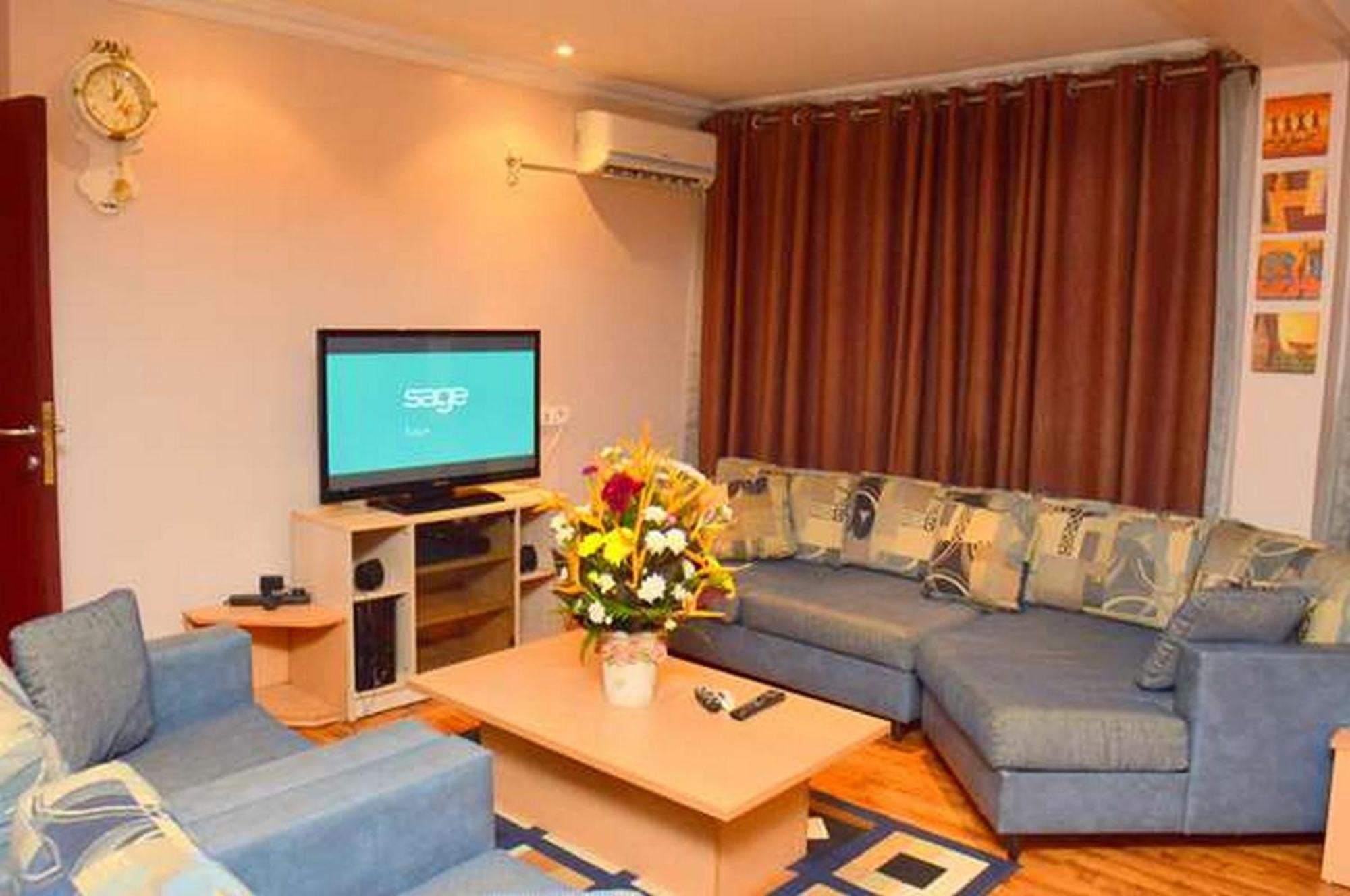 Room In Lodge - Golden Tulip Port Harcourt Hotel Exterior photo